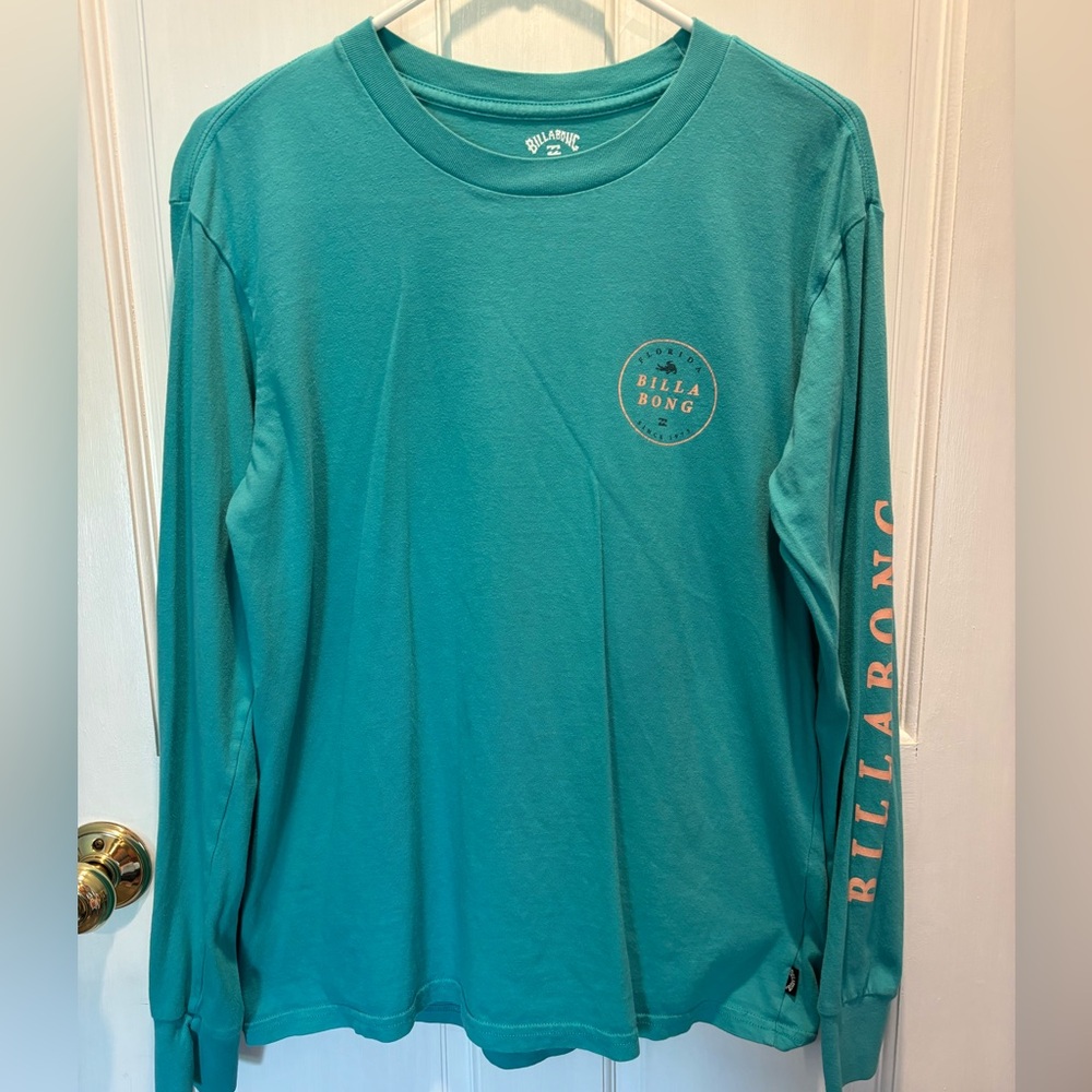 Billabong Size Medium Long Sleeve Shirt